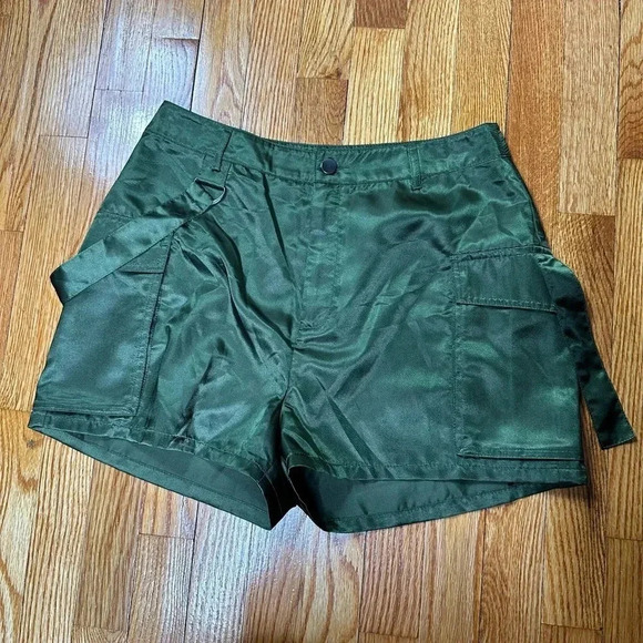 ASOS Green Satin Cargo Style Shorts - Picture 1 of 4